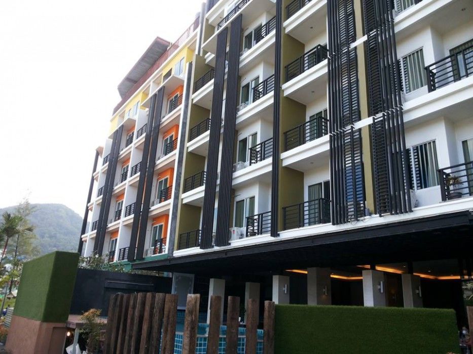 Hotel Blue Sky Patong Esterno foto