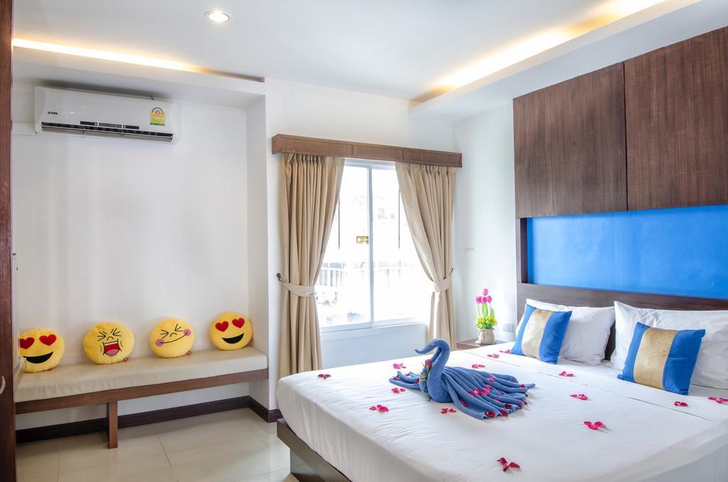 Hotel Blue Sky Patong Esterno foto