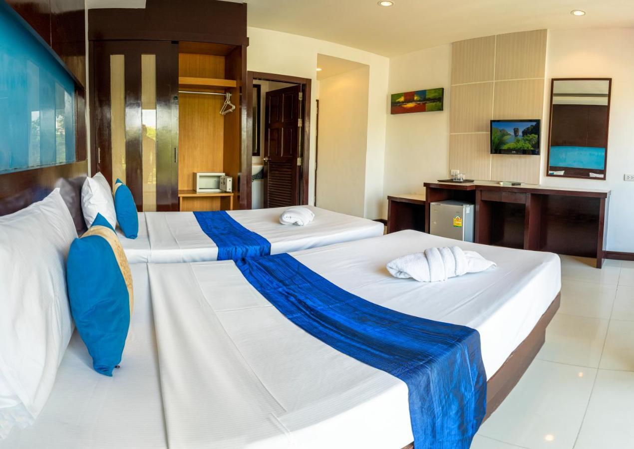 Hotel Blue Sky Patong Esterno foto