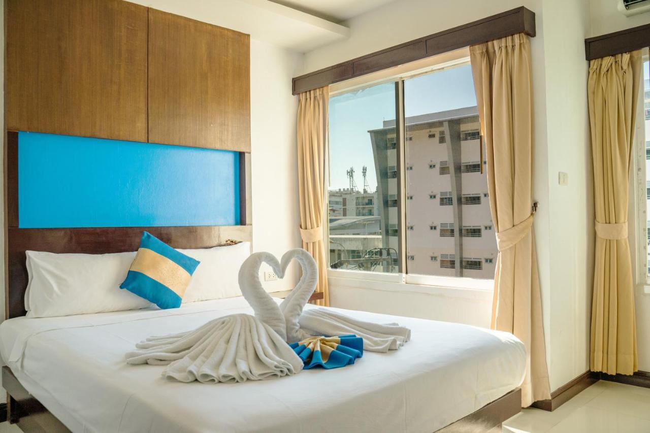 Hotel Blue Sky Patong Esterno foto